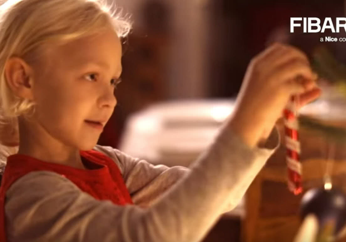 FIBARO - Nie pozwól się okraść z magii świąt!